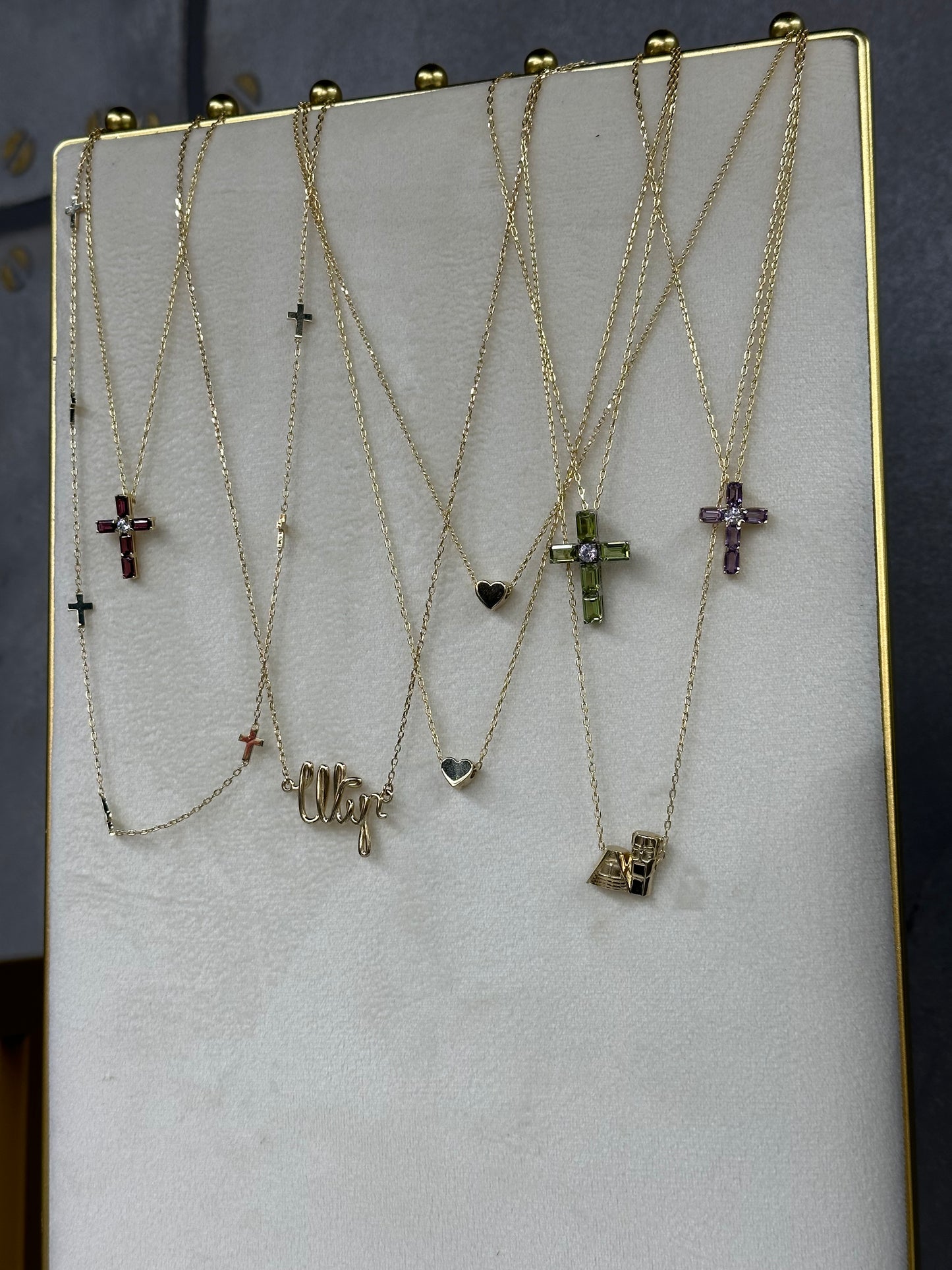 <<Գոհար>> Բնական քարերով խաչ/Gohar Cross Necklace with natural stones